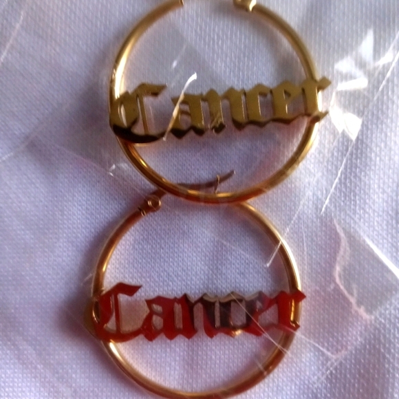 Cancer sign brand new gold colored earrings - Picture 1 of 1